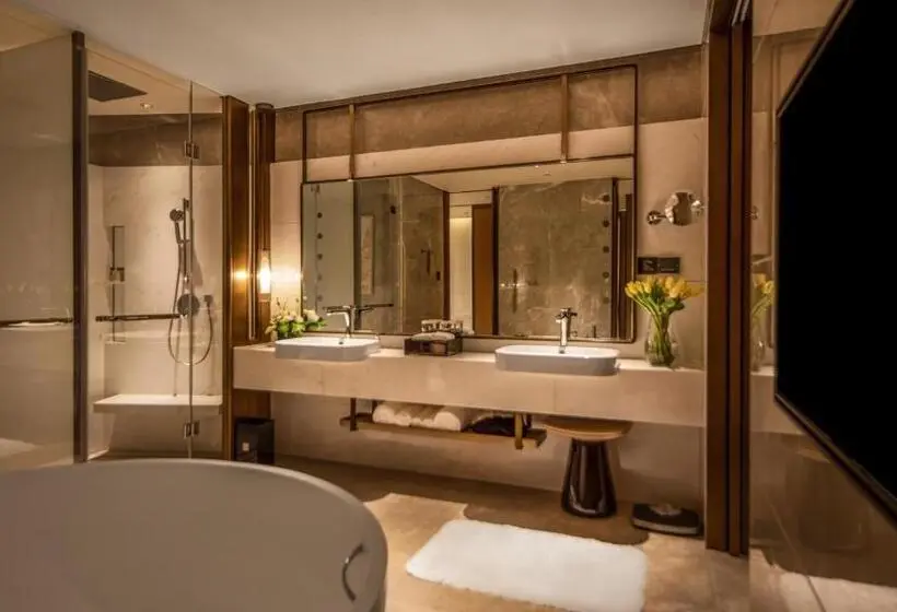 سوئیت با تخت بزرگ, Intercontinental Tianjin Yujiapu Hotel & Residences, An Ihg
