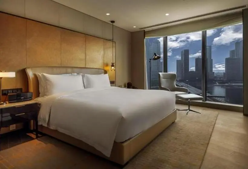 سوئیت با تخت بزرگ, Intercontinental Tianjin Yujiapu Hotel & Residences, An Ihg