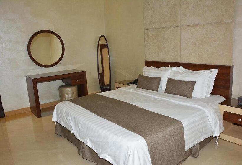 اتاق استاندارد با تخت بزرگ برای معلولان, Mandarin Hotel Apartments