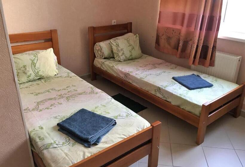 اتاق استاندارد, Karavella