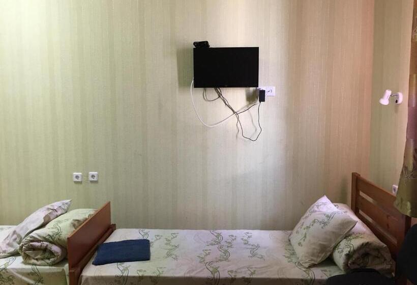 اتاق استاندارد چهار تخته, Karavella