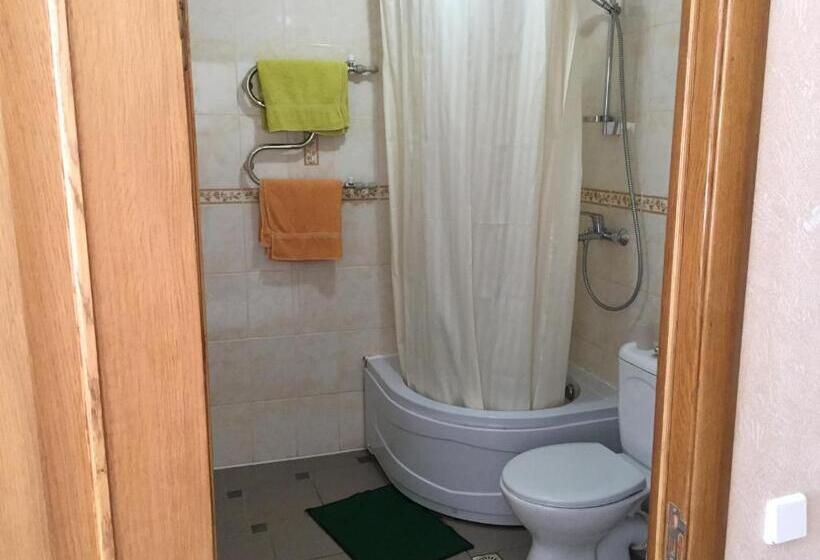 اتاق سوپریور سه تخته, Karavella