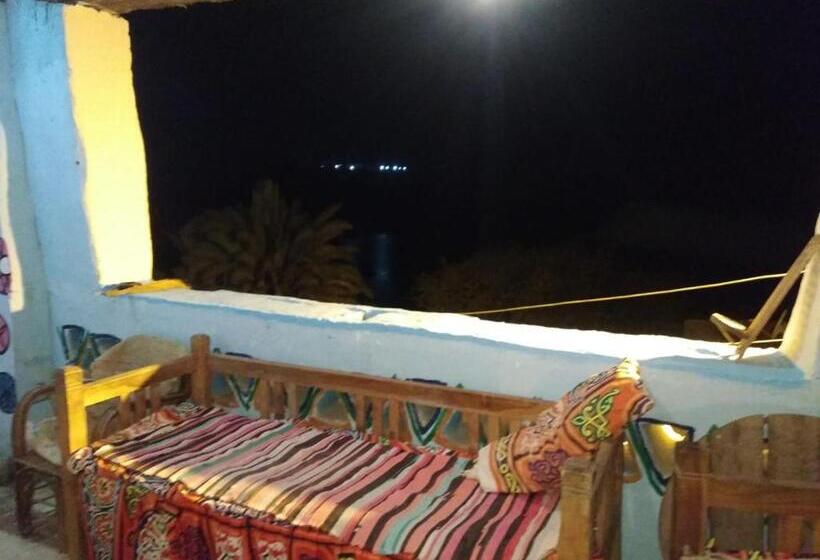 اتاق استاندارد با تخت بزرگ, Aswan Nubian House