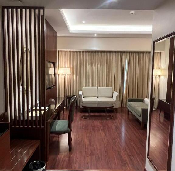 سوییت جونیور, Home In By Amrik Sukhdev