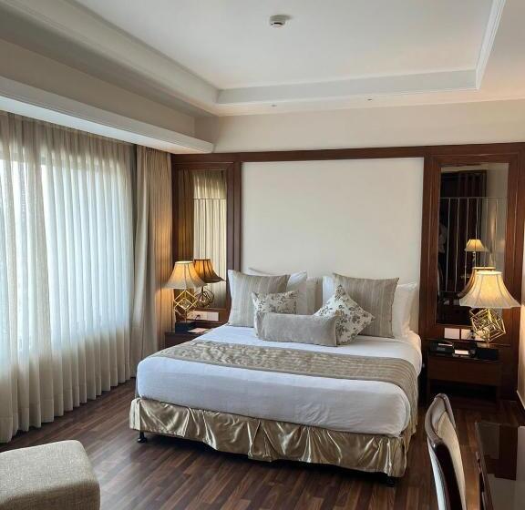 סוויטה עם נוף לעיר, Home In By Amrik Sukhdev