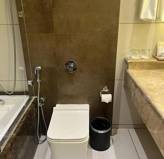 סוויטה עם נוף לעיר, Home In By Amrik Sukhdev