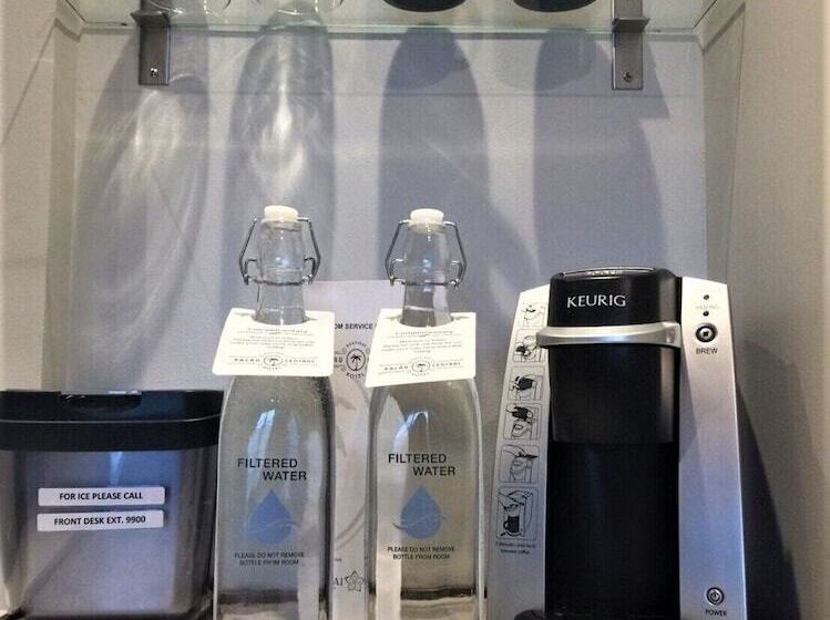 Номер Стандарт, Palau Central