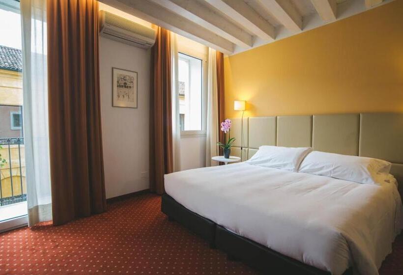 اتاق سوپریور با بالکن, Relais Santa Corona