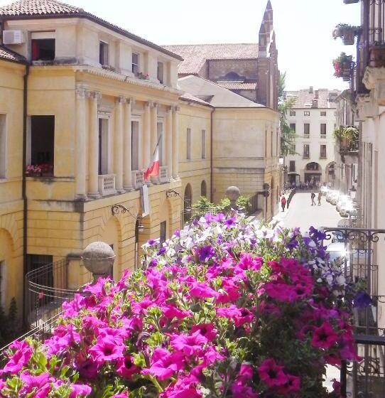 اتاق سوپریور با بالکن, Relais Santa Corona