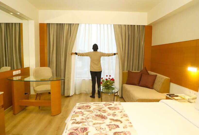 חדר סופריור, Nataraj Sarovar Portico