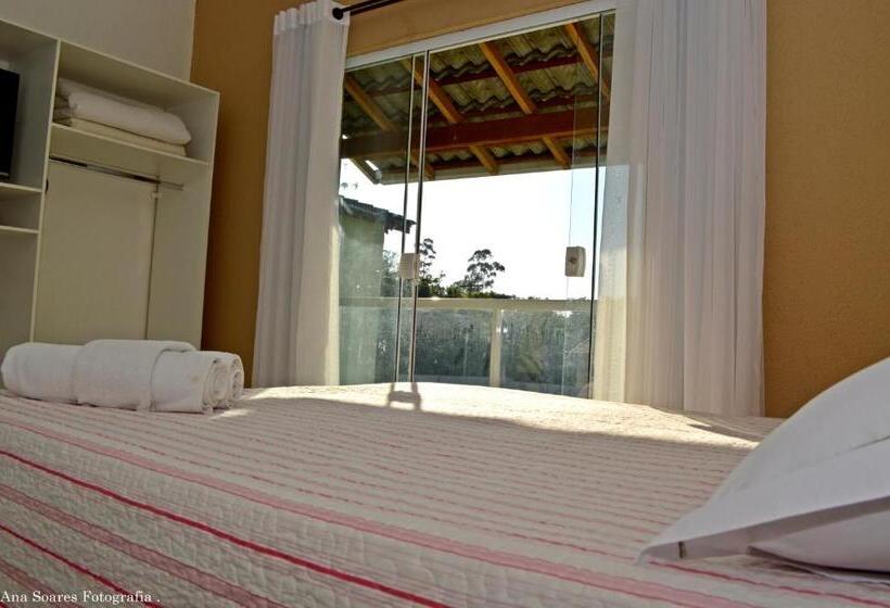 디럭스 룸, Penedo House Pousada