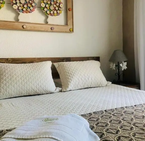 デラックスルーム, Penedo House Pousada