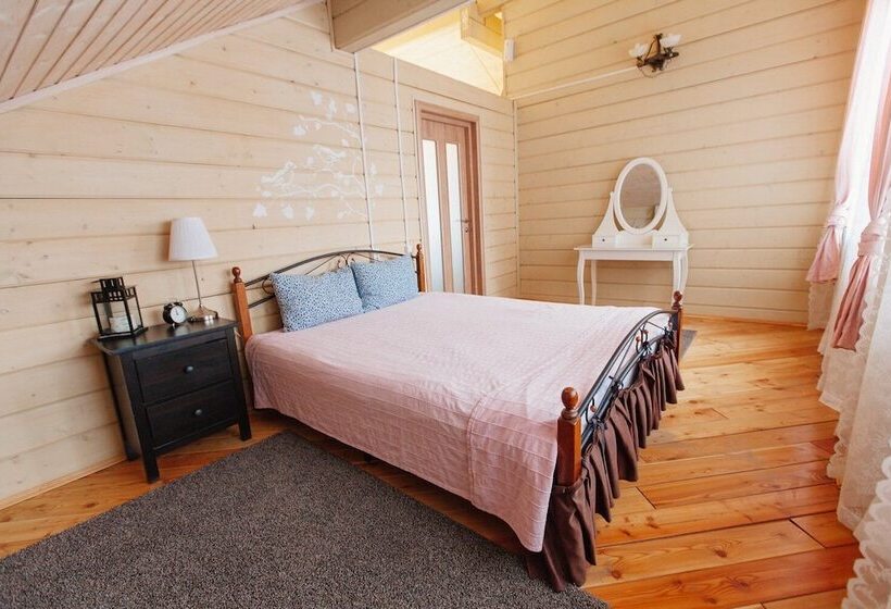 套房, Uralskiy Teremok