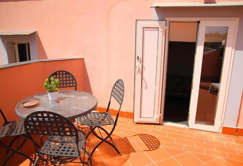 آپارتمان لوکس 1 خوابه, Il Borghetto Apartments & Rooms