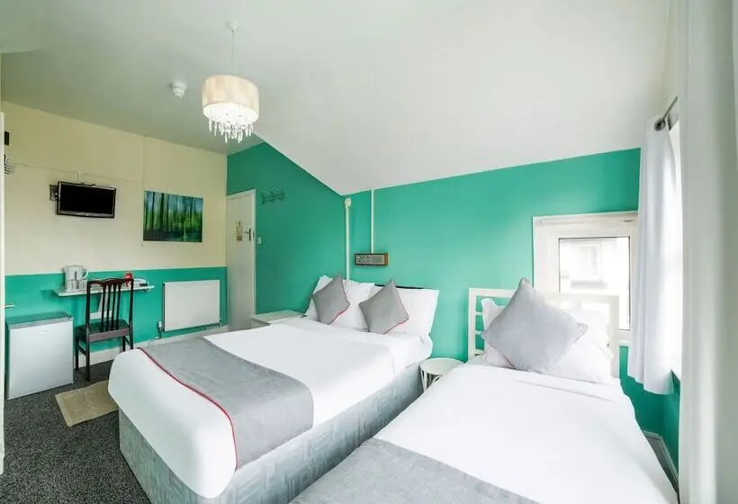 デラックストリプルルーム, Devine Beach Hotel, Westcliff Southend-On-Sea