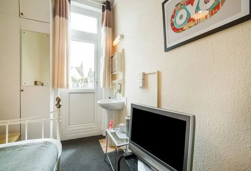 バスルーム共有のシングルスタンダード, Devine Beach Hotel, Westcliff Southend-On-Sea