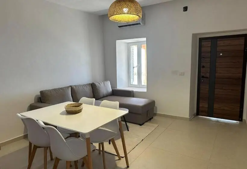 Triple Room Sea View, Vila Kuci