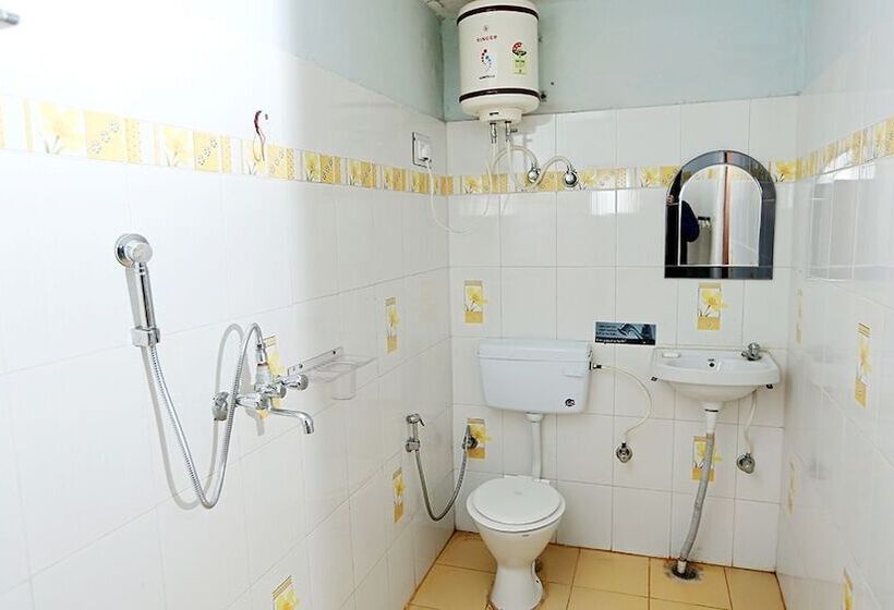 Quarto Estandar Cama Casal, Chirping Orchard, Mukteshwar