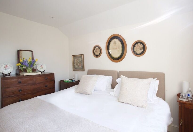 חדר דלוקס, Hedingham Old Pottery