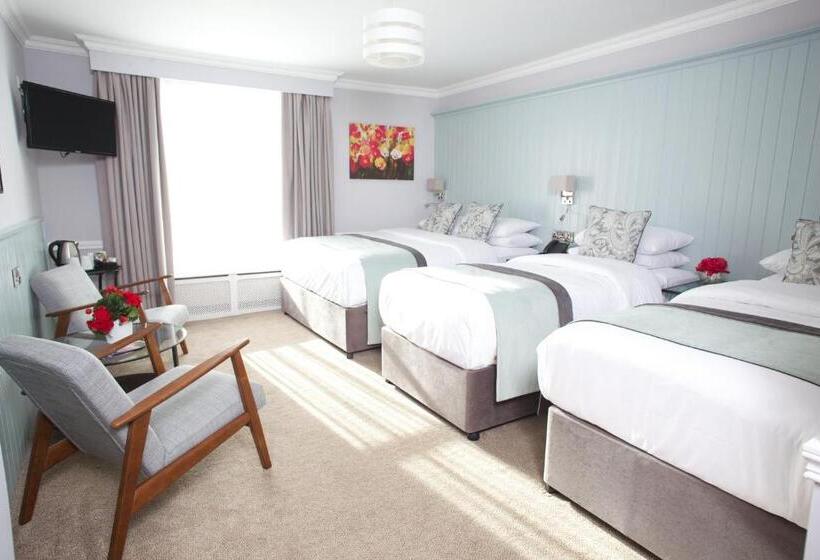 غرفة عائلية, Hayes