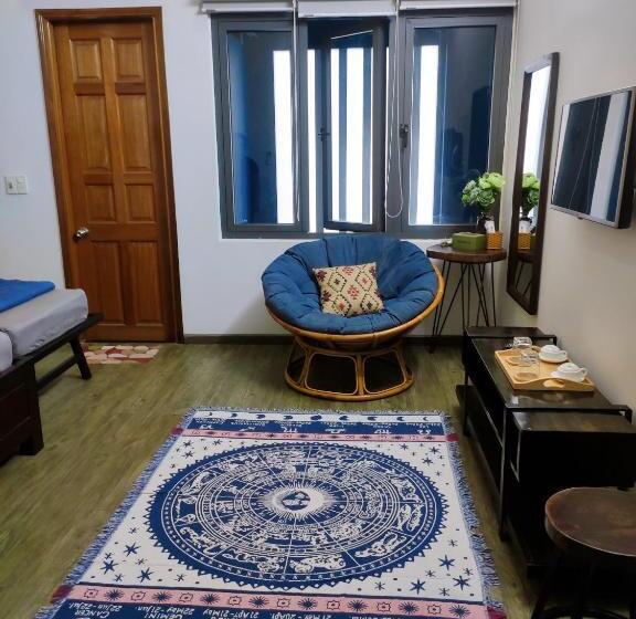 اتاق لوکس, Kontiki Danang Hostel