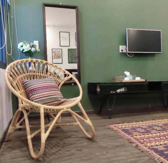 اتاق لوکس, Kontiki Danang Hostel