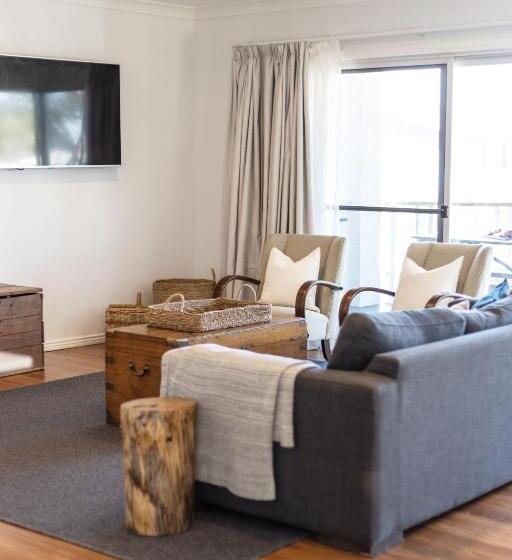 דירת דלוקס 2 חדרי שינה, Finns At Old Bar