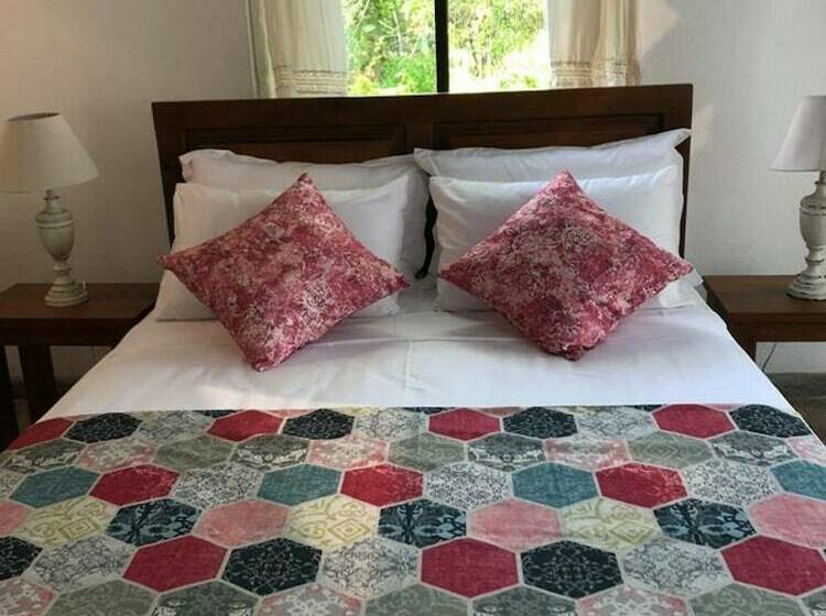 ダブルベッドスタンダードルーム, Villa Attikka