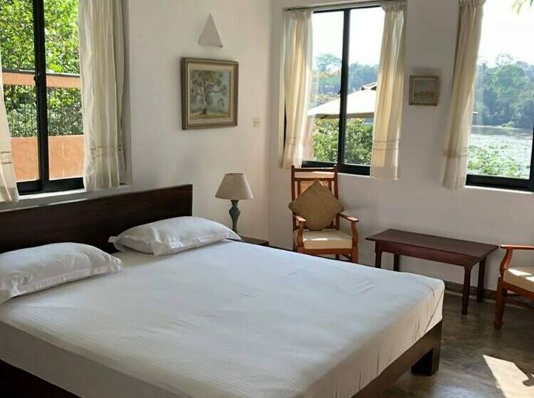 ダブルベッドスタンダードルーム, Villa Attikka