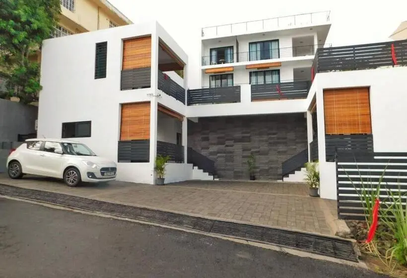 استودیوی استاندارد, Coral Studio