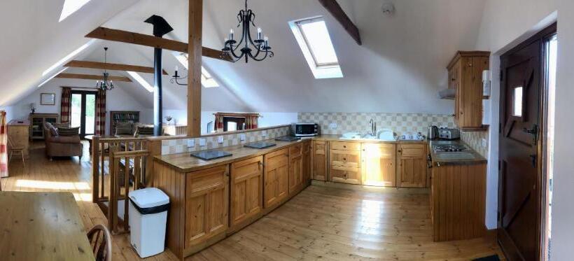 آپارتمان لوکس 1 خوابه, Holsworthy Holiday Cottages
