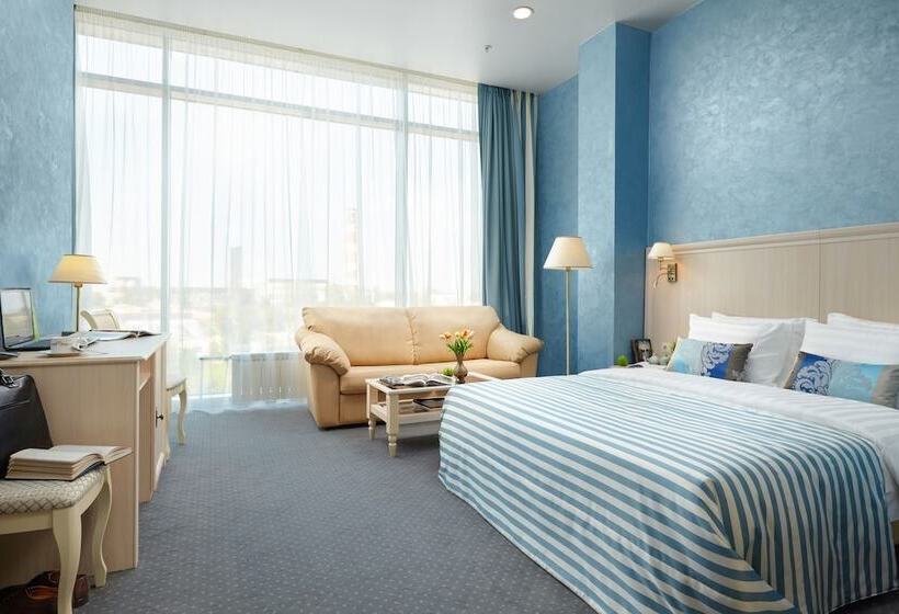 חדר סטנדרט, Kapitolinn