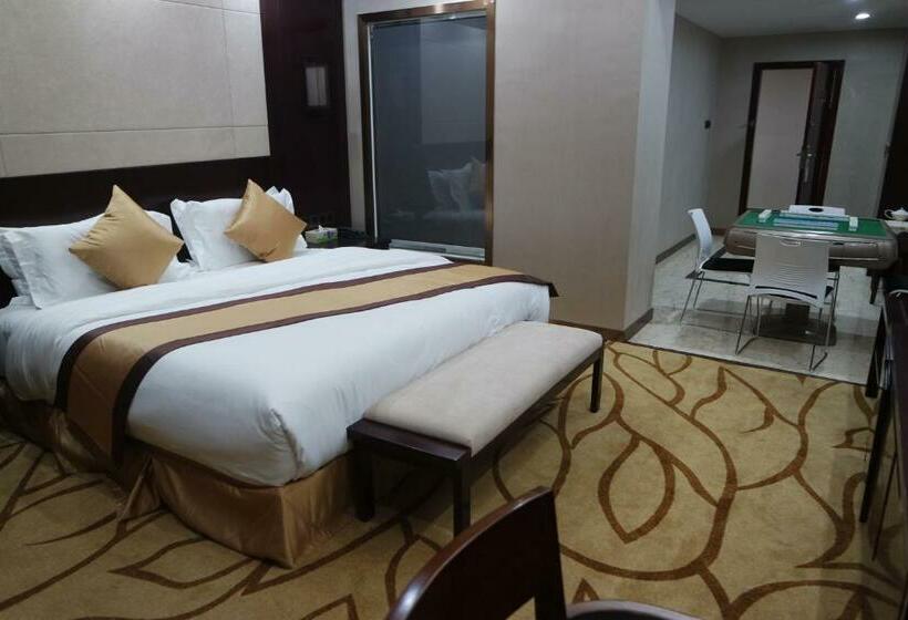 سوییت, Kololo Courts Hotel And Restaurant Kampala