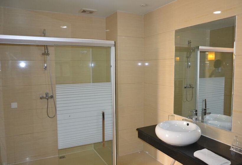 اتاق لوکس, Kololo Courts Hotel And Restaurant Kampala