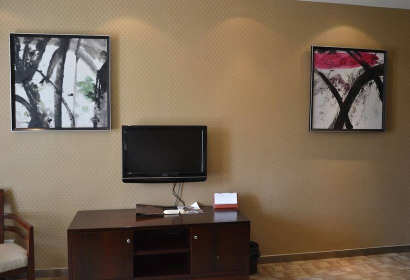 اتاق لوکس, Kololo Courts Hotel And Restaurant Kampala