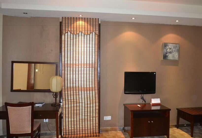 اتاق لوکس, Kololo Courts Hotel And Restaurant Kampala