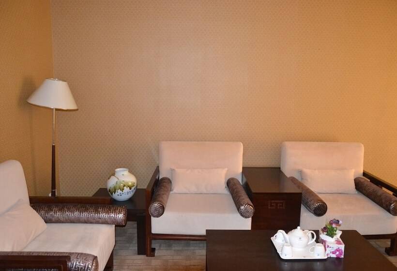 سوییت, Kololo Courts Hotel And Restaurant Kampala