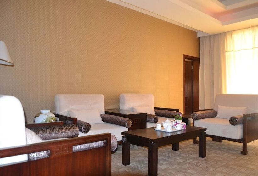 سوییت, Kololo Courts Hotel And Restaurant Kampala