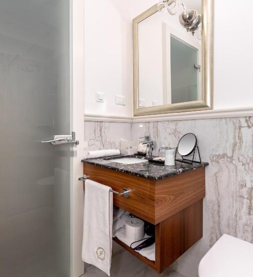 جناح سوبيريور, Le Premier