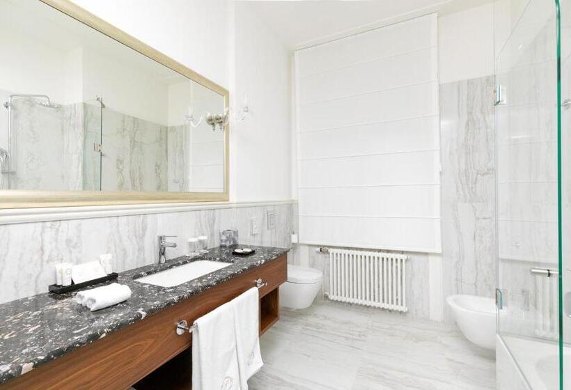 デラックススイート, Le Premier