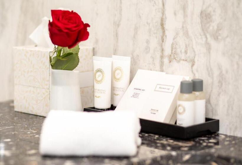 غرفة ديلوكس, Le Premier