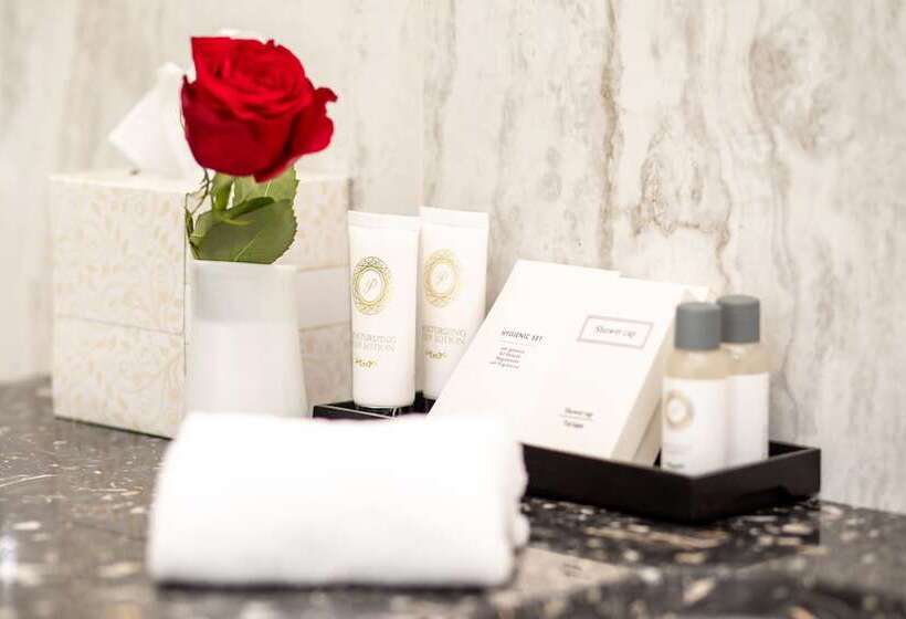 غرفة ديلوكس, Le Premier