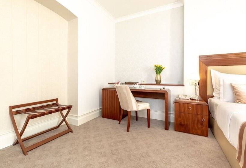 スーペリアシングルルーム, Le Premier