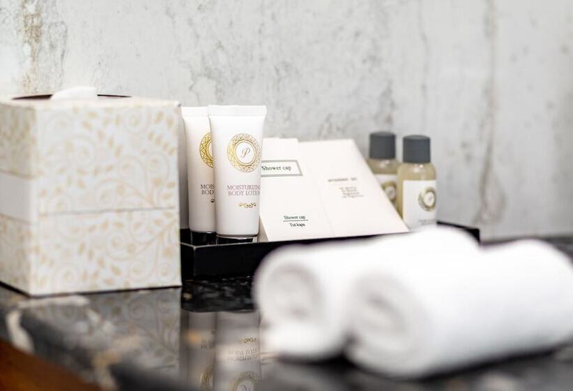 スーペリアースイート, Le Premier