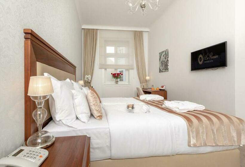 غرفة سوبيريور, Le Premier