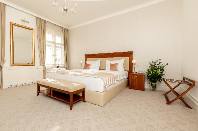 デラックススイート, Le Premier