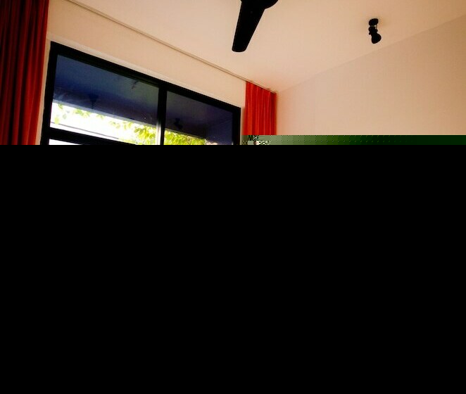 标准间, Moonlight Champa