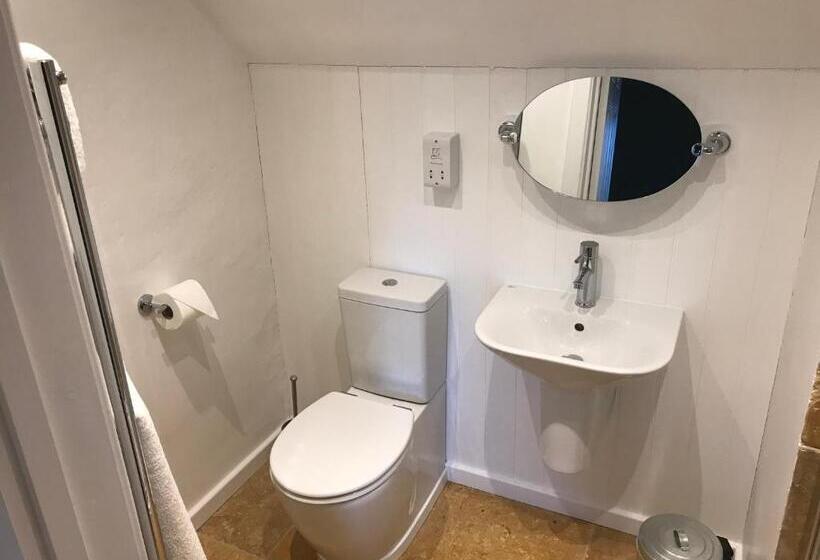 غرفة قياسية, The Bell Inn