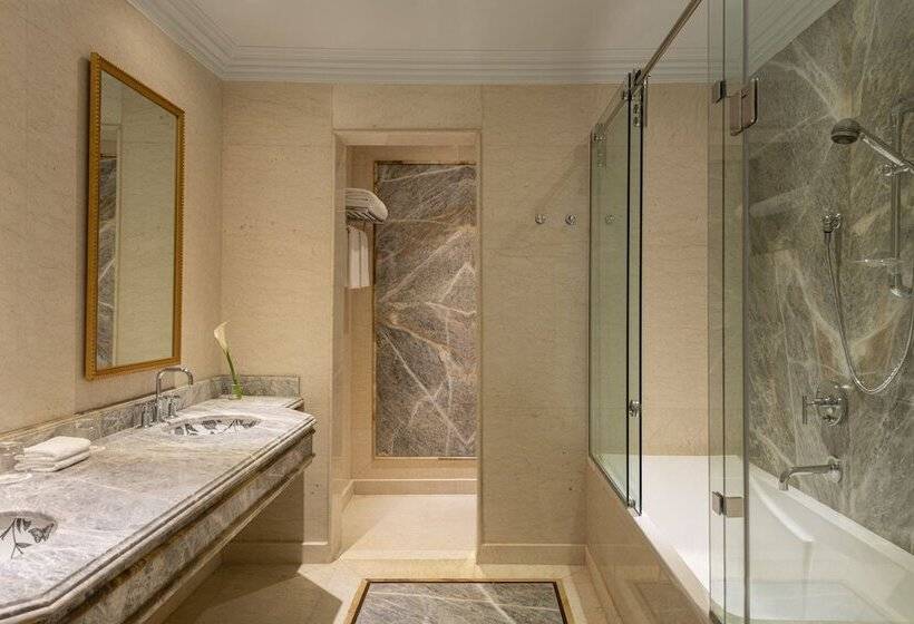 سوئیت سلطنتی 2 خوابه, The St Regis New Capital Cairo