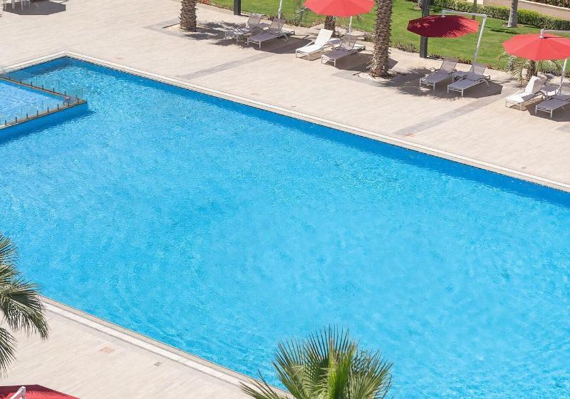 اتاق لوکس با چشمانداز استخر, The St Regis New Capital Cairo